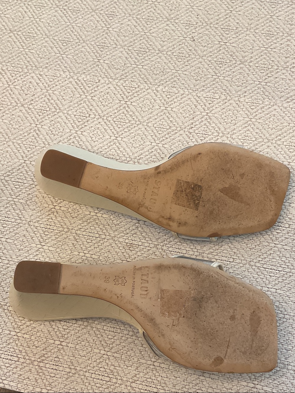 STAUD Cream Croc-Embossed Wedge Mules with Clear Strap and Burgundy Footbed - Picture 3 of 6